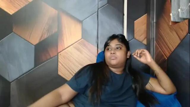 Image 2 of indian_rimmelx Stream on Chaturbate on 1 month ago