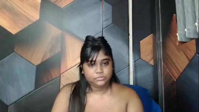 Image 6 of indian_rimmelx Stream on Chaturbate on 1 month ago