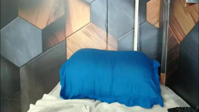Image 12 of indian_rimmelx Stream on Chaturbate on 1 month ago