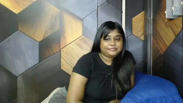 Image 7 of indian_rimmelx Stream on Chaturbate on 1 month ago