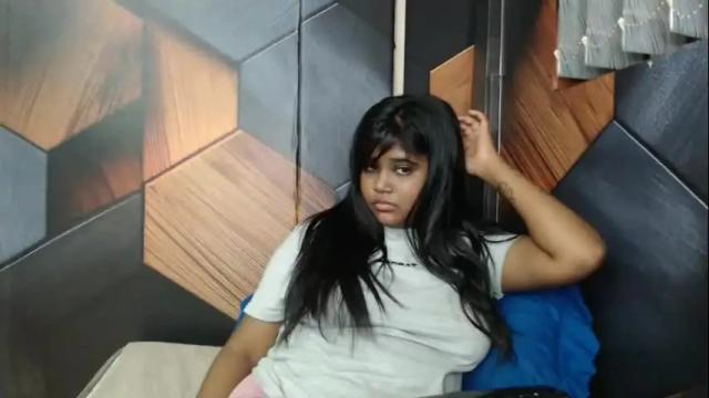 Image 6 of indian_rimmelx Stream on Chaturbate on 29 days ago