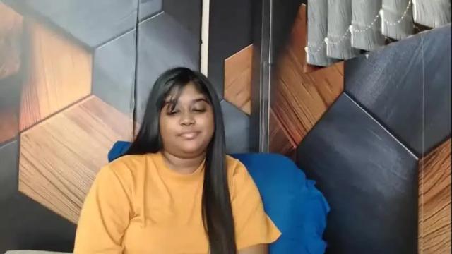 Image 2 of indian_rimmelx Stream on Chaturbate on 28 days ago