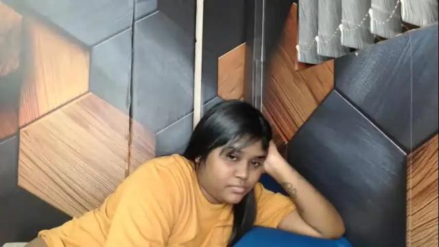 Image 4 of indian_rimmelx Stream on Chaturbate on 28 days ago