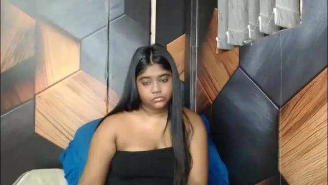 Image 7 of indian_rimmelx Stream on Chaturbate on 26 days ago