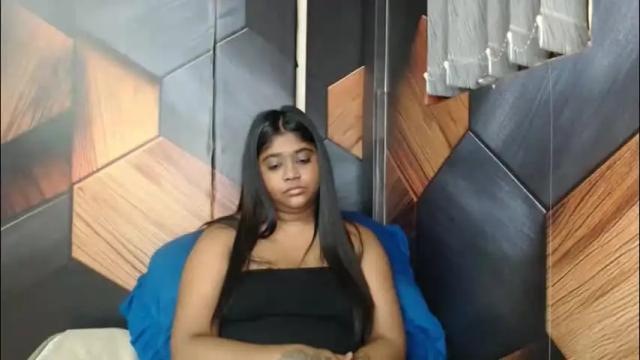 Image 8 of indian_rimmelx Stream on Chaturbate on 26 days ago