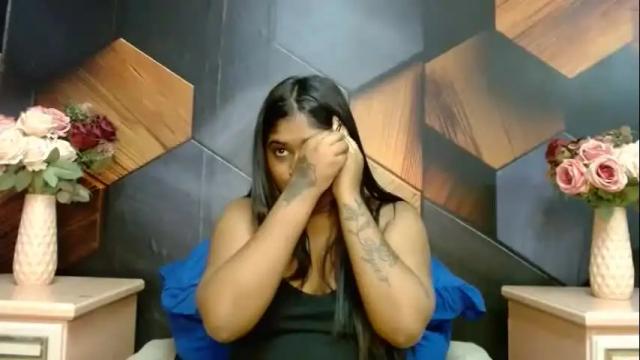 Image 2 of indian_rimmelx Stream on Chaturbate on 23 days ago