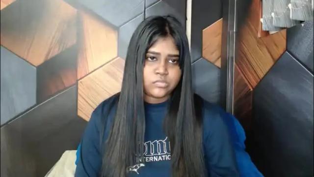 Image 2 of indian_rimmelx Stream on Chaturbate on 22 days ago