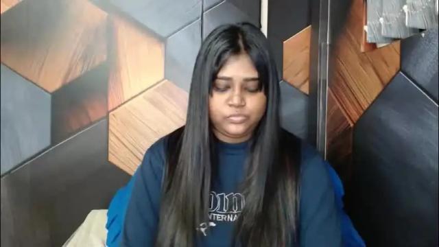 Image 3 of indian_rimmelx Stream on Chaturbate on 22 days ago