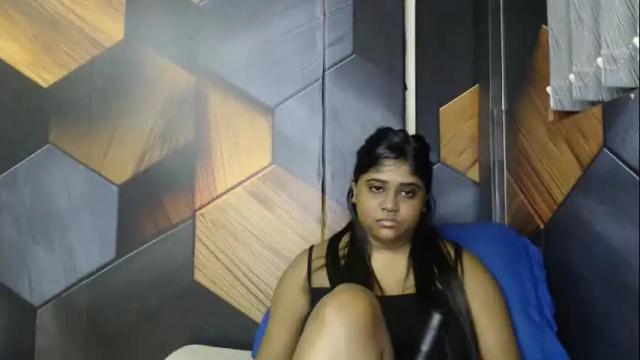 Image 3 of indian_rimmelx Stream on Chaturbate on 20 days ago