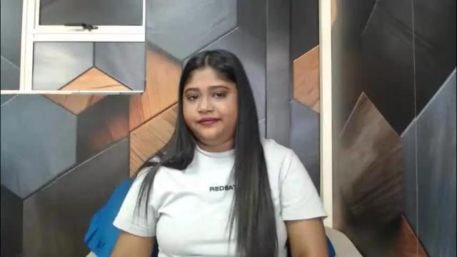 Image 3 of indian_rimmelx Stream on Chaturbate on 18 hours ago