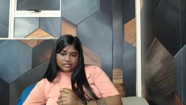 Image 2 of indian_rimmelx Stream on Chaturbate on 2 months ago