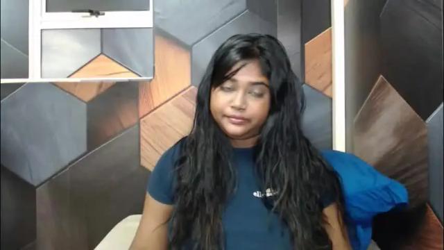 Image 3 of indian_rimmelx Stream on Chaturbate on 1 month ago