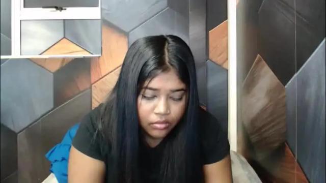 Image 2 of indian_rimmelx Stream on Chaturbate on 1 month ago