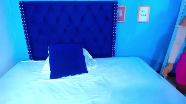 Image 2 of indian_whore18 Stream on Chaturbate on 13 months ago
