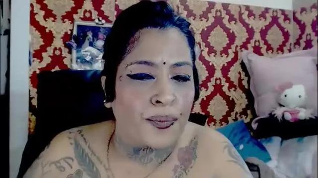 Image 3 of indiancatz2 Stream on Chaturbate on 1 month ago