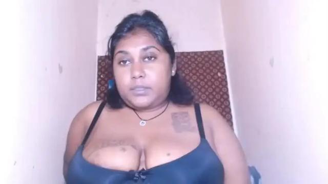 Image 3 of indiancoco Stream on Chaturbate on 12 months ago
