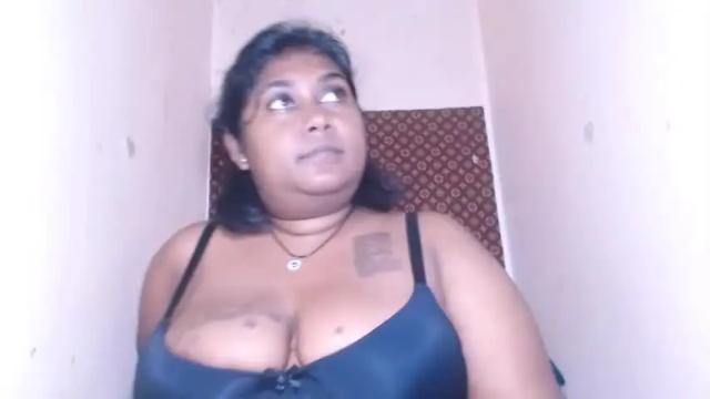 Image 4 of indiancoco Stream on Chaturbate on 12 months ago