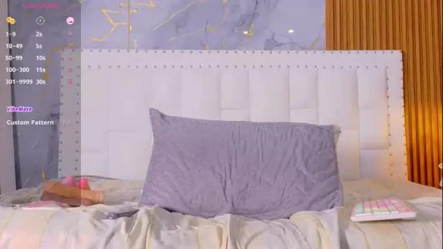 Image 4 of indiancutiie Stream on Chaturbate on 28 days ago