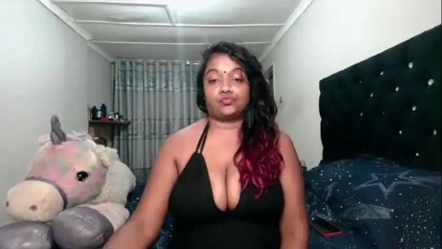 Image 12 of indianmayaxoxo Stream on Chaturbate on 2 months ago