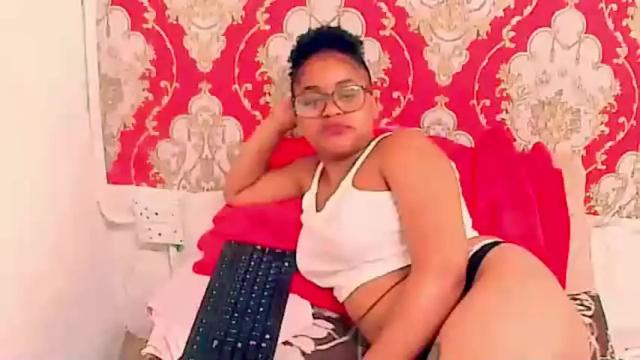 Image 4 of indianplaygirl4u2luv Stream on Chaturbate on 18 months ago