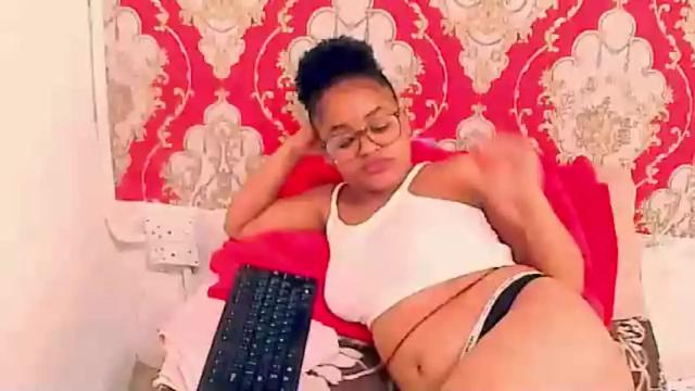 Image 7 of indianplaygirl4u2luv Stream on Chaturbate on 18 months ago