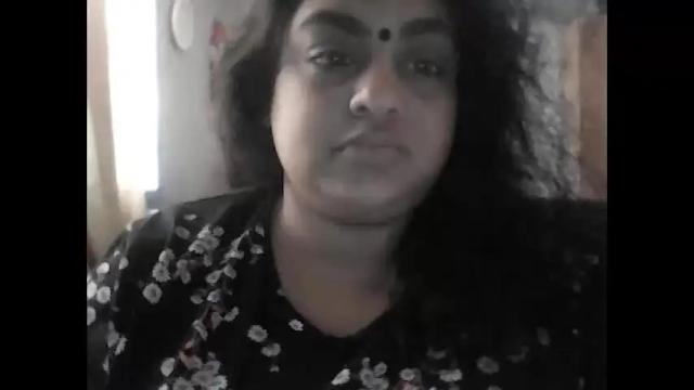 Image 12 of indianpooja1027 Stream on Chaturbate on 7 months ago