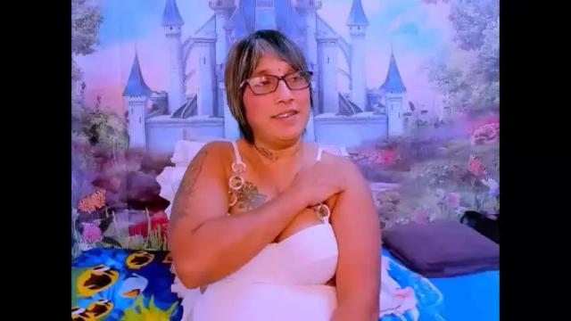 Image 8 of indianroxy07 Stream on Chaturbate on 2 months ago