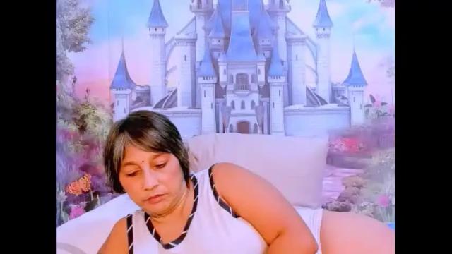 Image 10 of indianroxy07 Stream on Chaturbate on 2 months ago