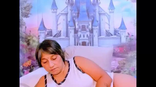 Image 11 of indianroxy07 Stream on Chaturbate on 2 months ago