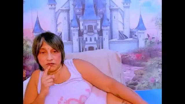 Image 4 of indianroxy07 Stream on Chaturbate on 2 months ago