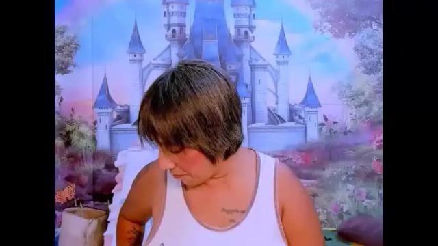 Image 4 of indianroxy07 Stream on Chaturbate on 1 month ago