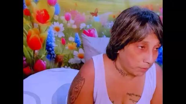 Image 7 of indianroxy07 Stream on Chaturbate on 12 days ago