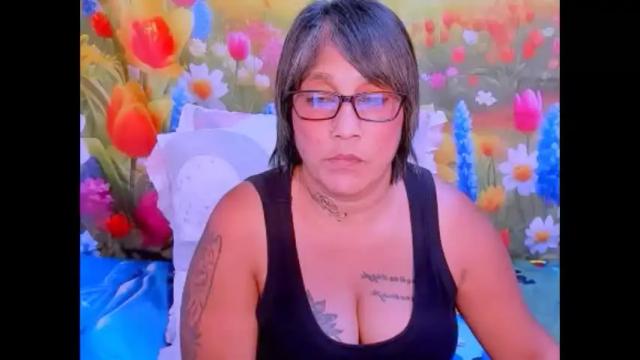 Image 12 of indianroxy07 Stream on Chaturbate on 5 days ago