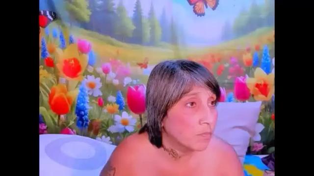 Image 11 of indianroxy07 Stream on Chaturbate on 3 days ago