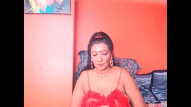 Image 6 of indiansarika65 Stream on Chaturbate on 13 days ago
