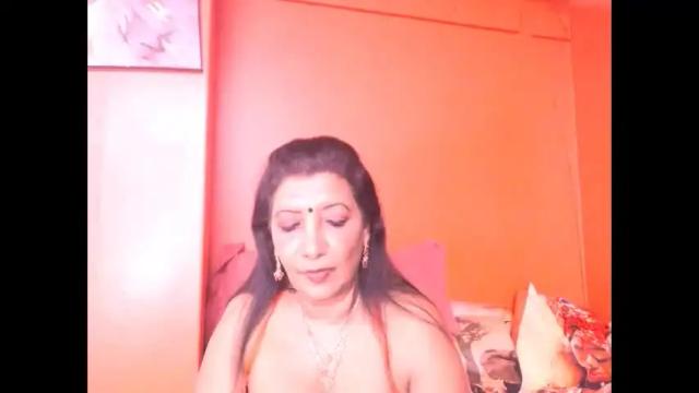 Image 4 of indiansarika65 Stream on Chaturbate on 1 month ago