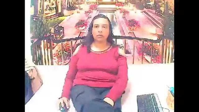 Image 7 of indiansexysmiles Stream on Chaturbate on 16 months ago