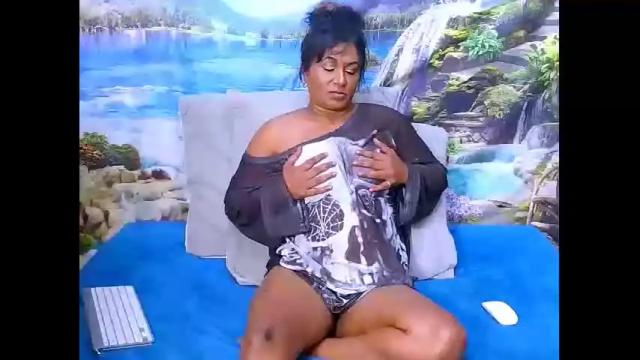 Image 6 of indiansparkle Stream on Chaturbate on 16 months ago