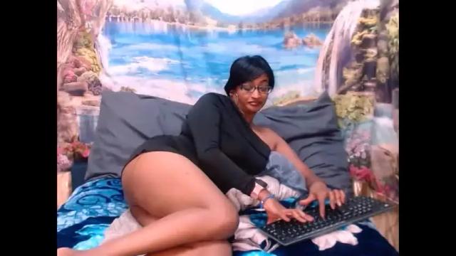 Image 4 of indianspicy69 Stream on Chaturbate on 21 days ago