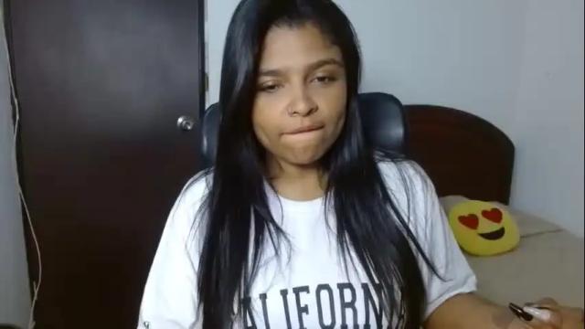 Image 3 of indica_18 Stream on Chaturbate on 1 month ago