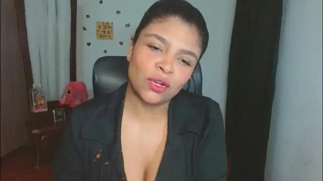 Image 6 of indica_18 Stream on Chaturbate on 1 month ago