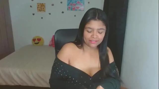 Image 12 of indica_18 Stream on Chaturbate on 3 days ago