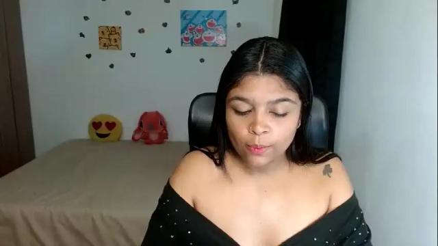 Image 3 of indica_18 Stream on Chaturbate on 1 day ago