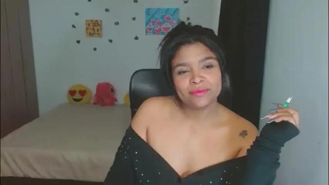 Image 2 of indica_18 Stream on Chaturbate on 1 month ago