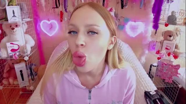 Image 11 of indykally Stream on Chaturbate on 1 month ago