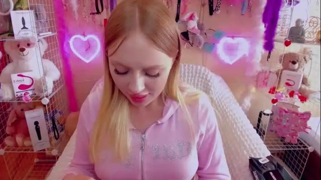 Image 8 of indykally Stream on Chaturbate on 1 month ago