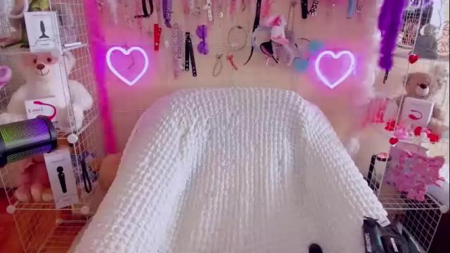Image 12 of indykally Stream on Chaturbate on 1 month ago