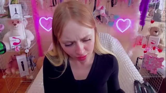 Image 8 of indykally Stream on Chaturbate on 1 month ago
