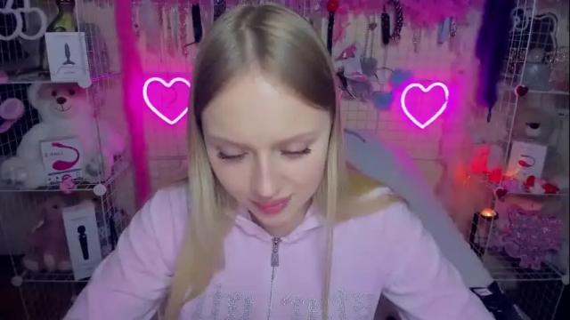 Image 3 of indykally Stream on Chaturbate on 1 month ago