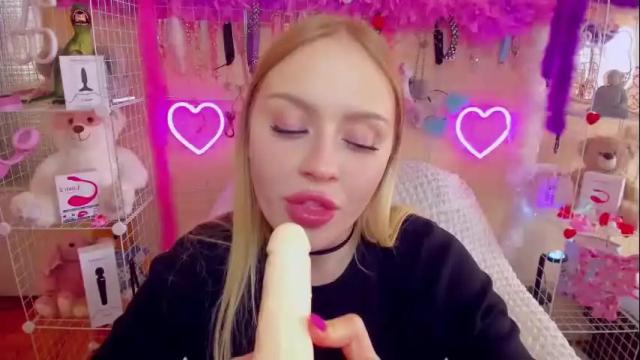 Image 11 of indykally Stream on Chaturbate on 1 month ago